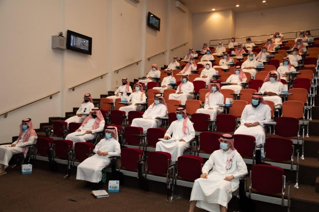 انطلاق فعاليات البرنامج التعريفي في جامعة الملك سعود