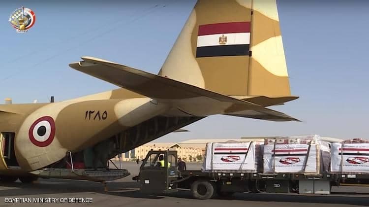 بدء تسيير جسر جوي بين القاهرة والخرطوم لدعم متضرري الفيضانات