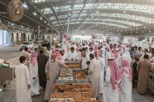 عرِض 1125 طناً من التمور خلال مهرجان سكرية المذنب الحمراء