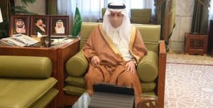أمير الرياض يفتتح حملة “الصلاة نور”