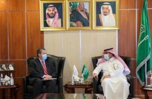 السفير آل جابر يلتقي سفير النرويج لدى المملكة