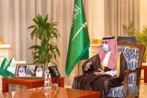 أمير الجوف يؤكد رفع مستوى التنسيق بين الجهات الخدمية لتوفير متطلبات الإسكان للمواطنين