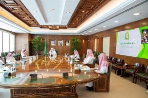 وزير الشؤون الإسلامية يرأس الاجتماع الافتراضي الأول للجنة التعاملات الإلكترونية