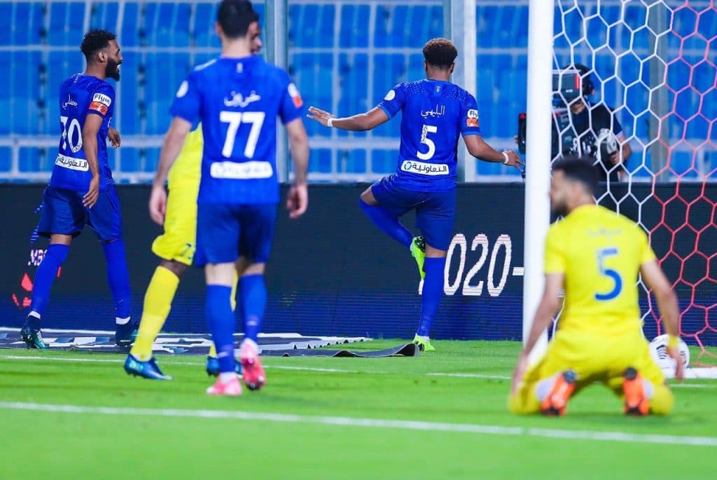الهلال يبدأ رحلة الدفاع عن لقب الدوري بنقاط العين