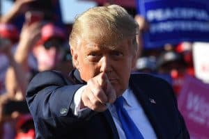 ترامب يضع علاقات الولايات المتحدة مع أوروبا على “جهاز الإنعاش”