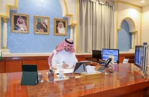 أمير الجوف يقر عدة توصيات خلال ترأسه اجتماعاً للجنة السلامة المرورية