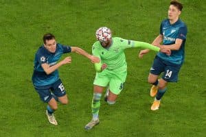 لاتسيو يعود بتعادل ثمين من روسيا