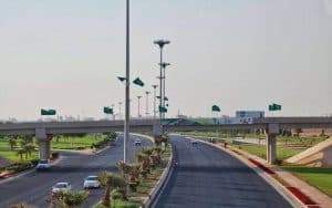 “النقل” تعزز مستوى الجودة والسلامة على الطرق بقائمة أعمال جديدة