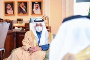 أمير تبوك يطلع على تقرير عن مشروعات النقل بالمنطقة
