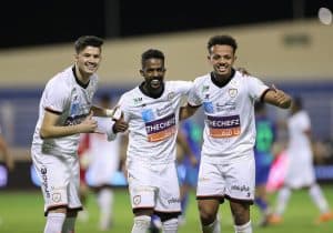 الشباب يتقاسم الصدارة مع الهلال