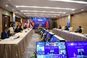 15 دولة في آسيا والمحيط الهادئ توقع اتفاقا تجاريا مهما مع الصين