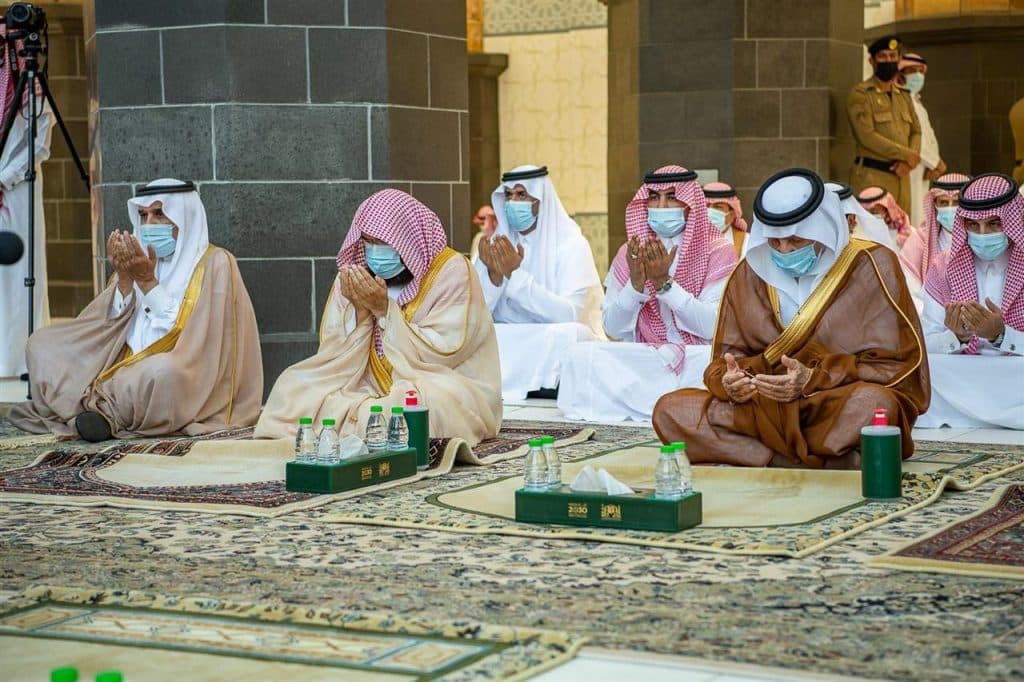 أداء صلاة الاستسقاء في جميع مناطق المملكة