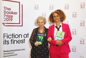 ترقب كبير قبيل الإعلان عن الفائز بجائزة “بوكر” الأدبية العريقة