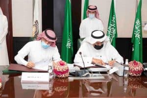 “وزير البلدية والقروية” يفتتح مشروعات بالأحساء