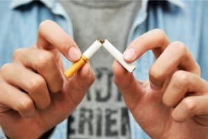 كيف يؤثر دخان السجائر على مناعتنا ضد كورونا؟