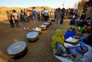 السودان يخشى زيادة حدة أزمته الاقتصادية مع وصول اللاجئين الأثيوبيين