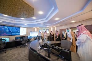 وزير الصحة يطلع على مركز التحكم والسيطرة بإمارة القصيم