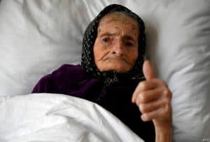 كرواتية تبلغ 99 عاما تهزم فيروس كورونا