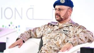 رئيس هيئة الأركان العامة يحضر الجلسة الافتتاحية لفعاليات حوار المنامة 2020
