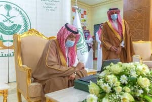 الأمير حسام بن سعود يدشن مشاريع مبادرات وزارة النقل بـ 85 مليوناً