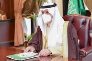 أمير تبوك يرأس اجتماع لجنة الدفاع المدني الرئيسية بالمنطقة