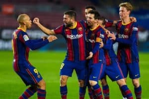 برشلونة يفوز على المتصدر سوسييداد بثنائية