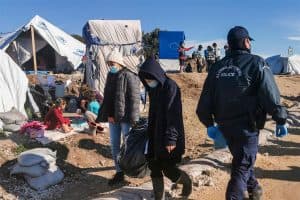 انتشال 20 جثة لمهاجرين غير قانويين قبالة السواحل التونسية