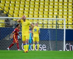تعادل النصر وضمك يبقي شراكتهما في النقاط