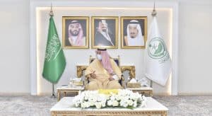 أمير نجران يلتقي مدير شركة الكهرباء بالمنطقة