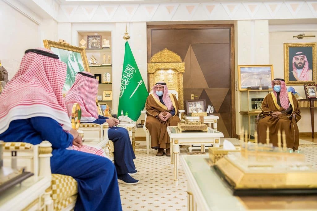 أمير القصيم يتسلم تقرير جمعية “جستر” لعام 2020
