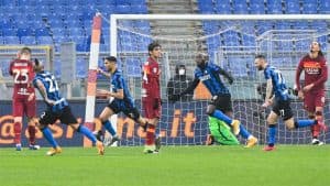 انتر يهدر المزيد من النقاط في السباق نحو اللقب