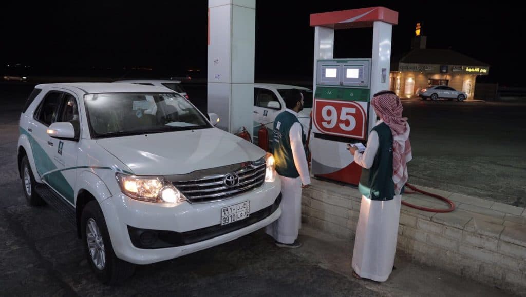 “التجارة” تشدد على مراقبة التزام محطات الوقود بالتسعيرات المحددة من أرامكو