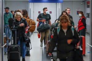 بريطانيا تحظر دخول الوافدين من أميركا الجنوبية والبرتغال