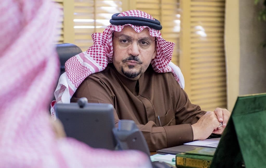 أمير القصيم يرأس اجتماعاً لتطوير المنطقة المركزية في بريدة