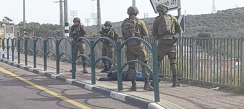 استشهاد شاب فلسطيني تركه جنود الاحتلال ينزف بعد إصابته برصاصهم غرب سلفيت