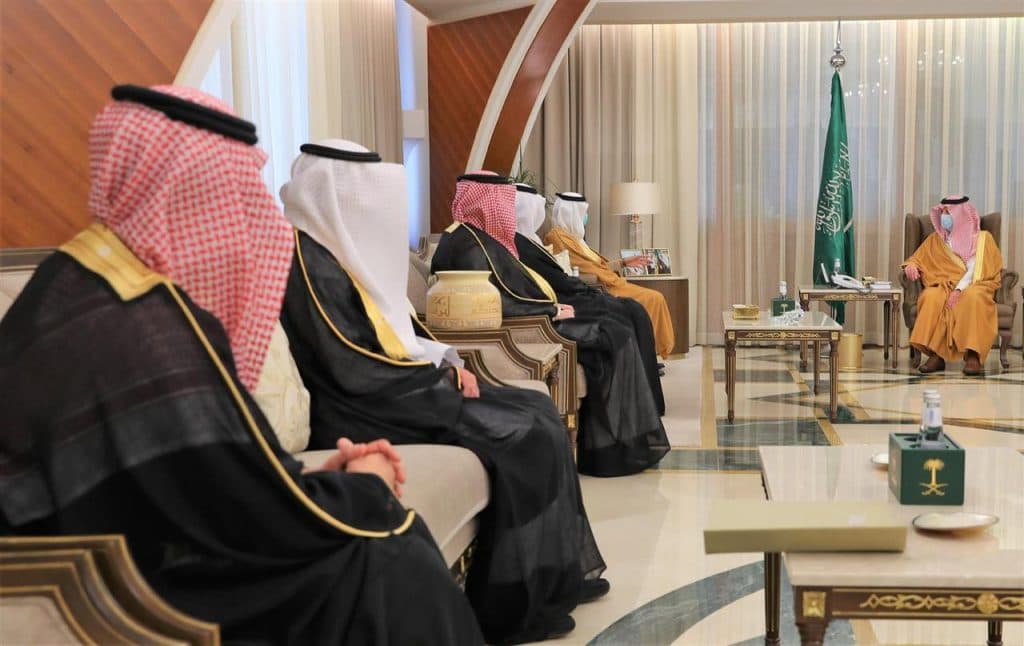 أمير الشرقية يلتقي الرئيس التنفيذي لهيئة الغذاء والدواء