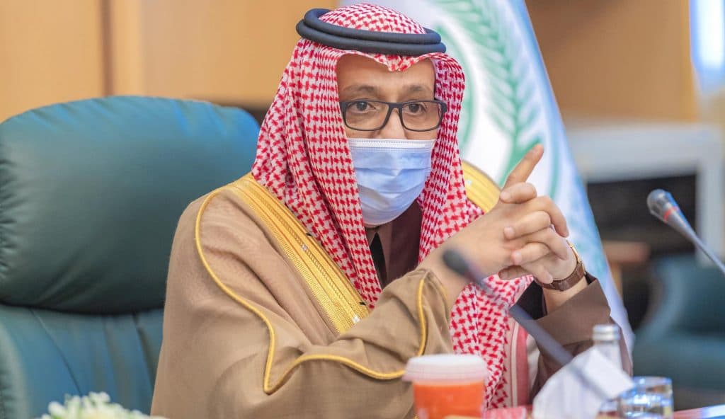 أمير الباحة يوجه بمتابعة تطبيق الإجراءات الاحترازية ورصد المخالفات لمكافحة كورونا