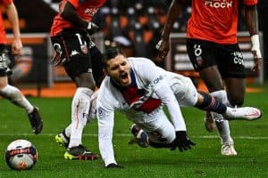 سرقة منزل لاعب خلال خوضه مباراة فريقه