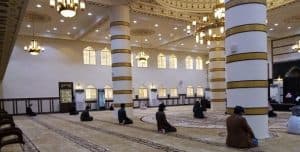 خطباء الجوامع يشددون على ضرورة الالتزام بالإجراءات الاحترازية لمنع تفشي كورونا