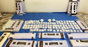 القبض على مروج مخدرات في جدة بحوزته 107 كيلو من (الشبو)