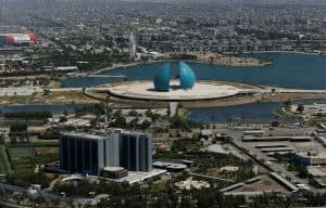 بغداد تفرض إغلاقًا جزئيًا بعد اكتشاف نسخة بريطانية متحورة من كورونا