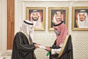 خادم الحرمين يتلقى رسالة من أمير الكويت