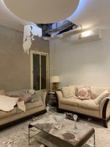 إضرار منزل مواطن بالرياض إثر انتشار شظايا صاروخ أطلقته مليشيا الحوثي الإرهابية