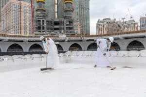 تنظيف سطح الكعبة بـ 20 دقيقة