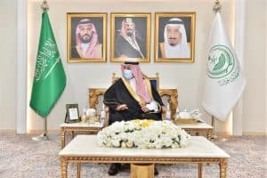 أمير نجران يستقبل مدير شرطة المنطقة