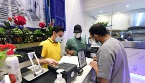 إغلاق 954 منشأة لم تتقيّد بالإجراءات الاحترازية بمنطقة المدينة المنورة