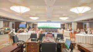 أمير عسير يرعى ورشة “تعزيز دور الموظف في رفع الأداء”