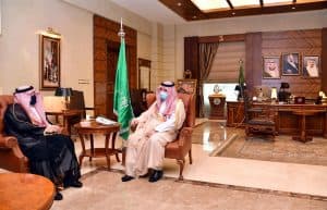 محافظ جدة يستقبل مدير عام فرع هيئة الهلال الأحمر بمكة