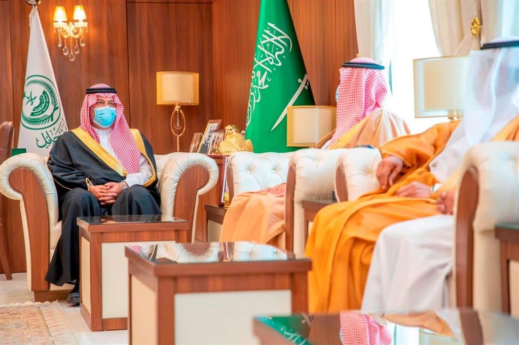 أمير حائل يستقبل أمناء مجالس المناطق وفريقاً من وكالة وزارة الداخلية ‏لشؤون المناطق ‏