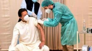 إصابة رئيس وزراء باكستان عمران خان بفيروس كورونا